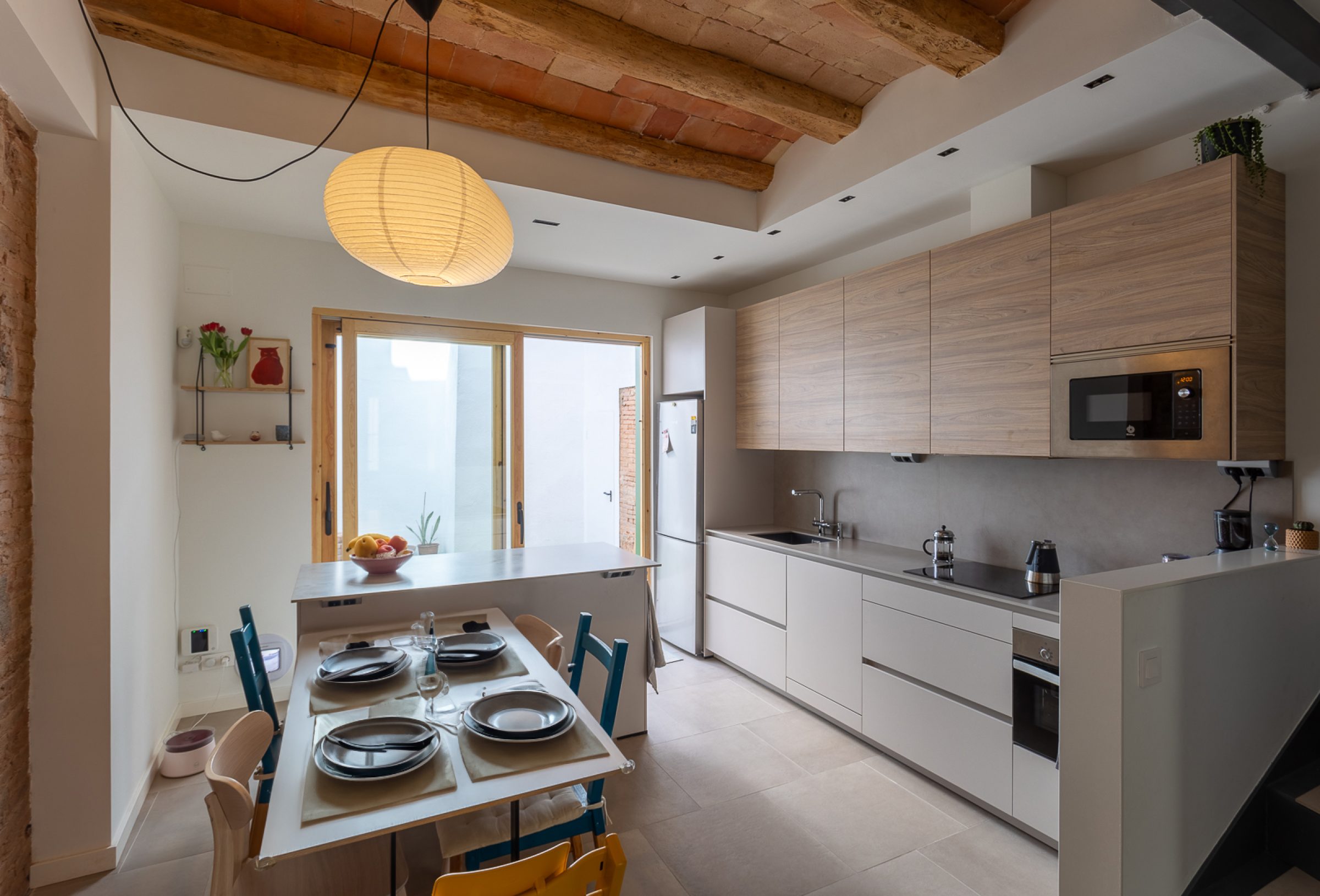 Cocina blanca y madera Cashmere