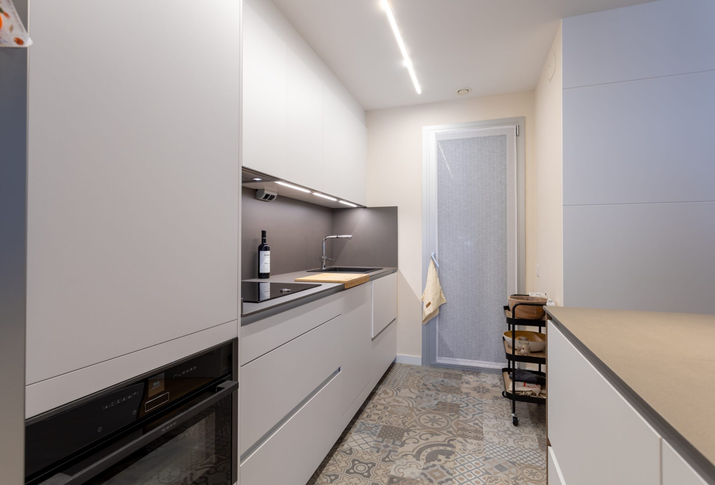 Cocina Blanco Innsbruck y grafeno