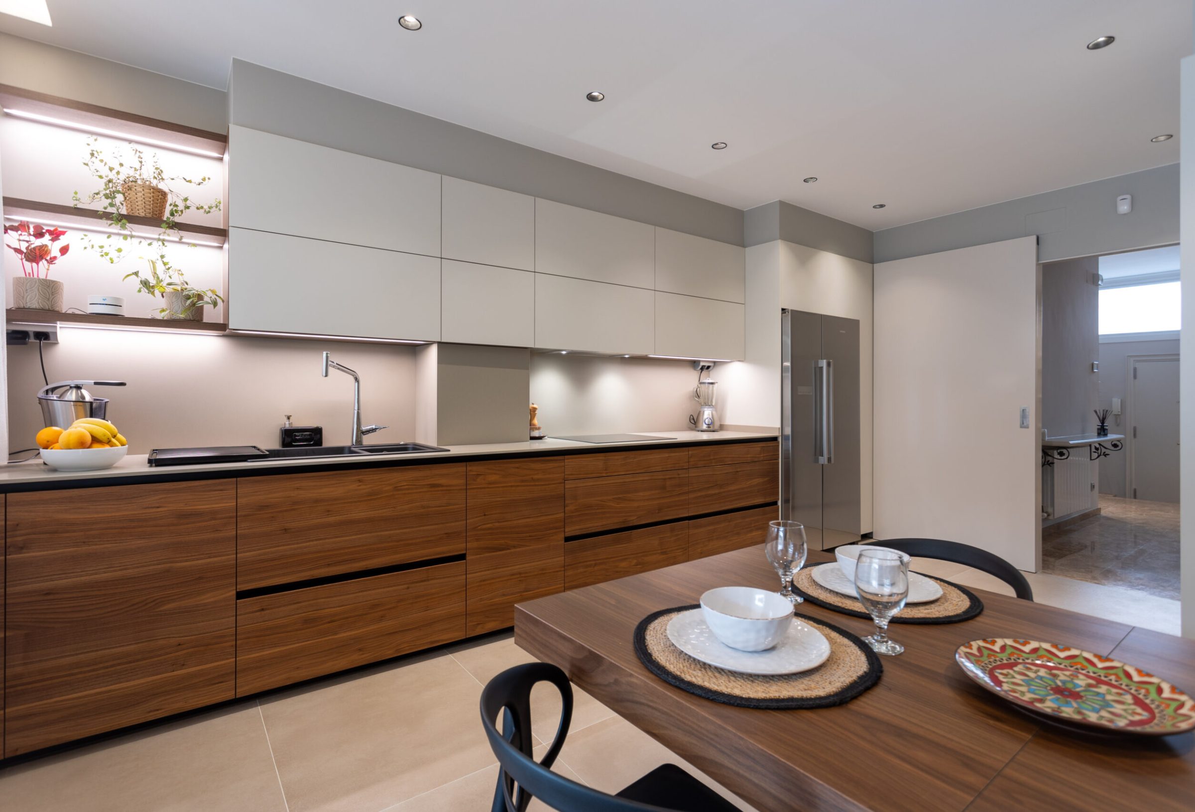 Cocina blanco nogal y grafeno